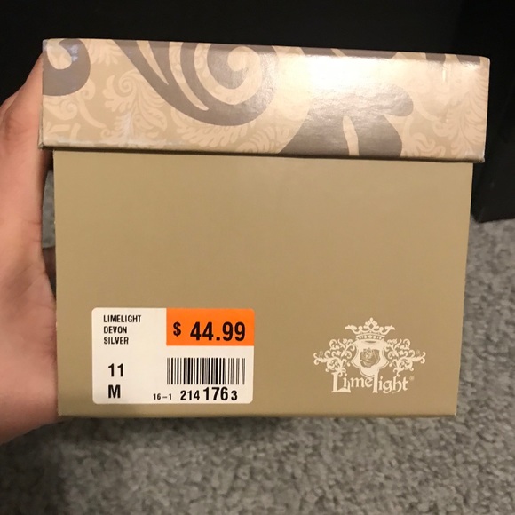 Sandals - Picture 3 of 3